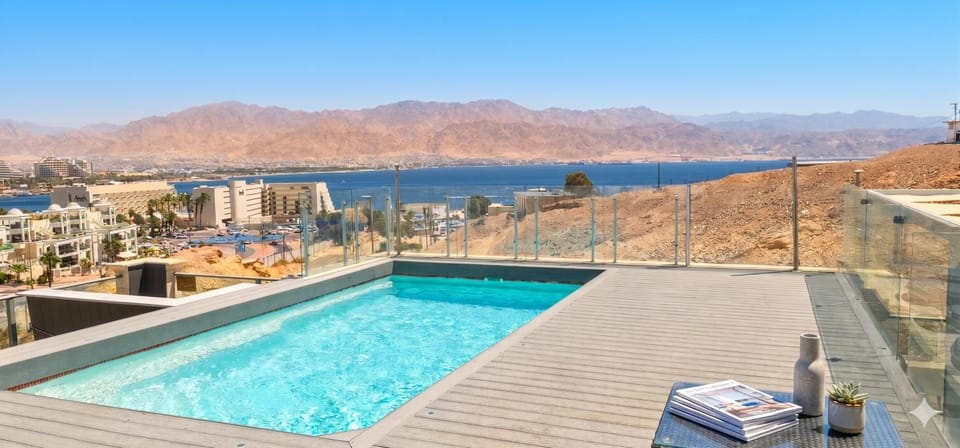 Pool view, Swimming pool