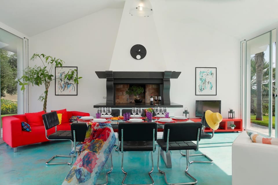 Living room, Dining area