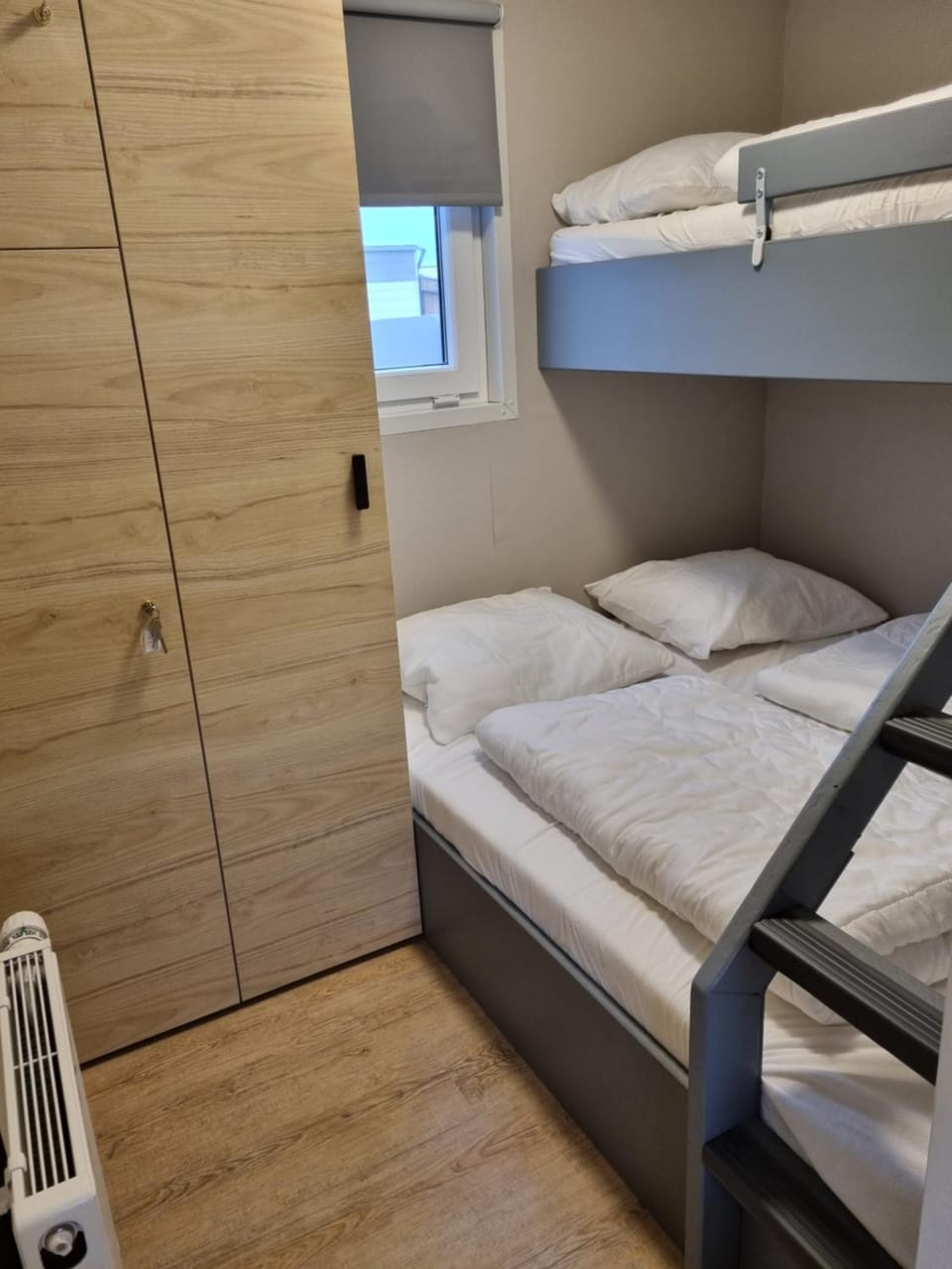 Bed, Bedroom, bunk bed