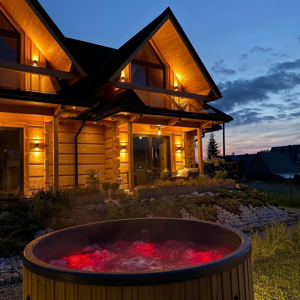 Property building, Garden, Hot Tub, Hot Tub
