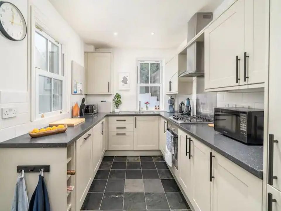 Kitchen or kitchenette, stove