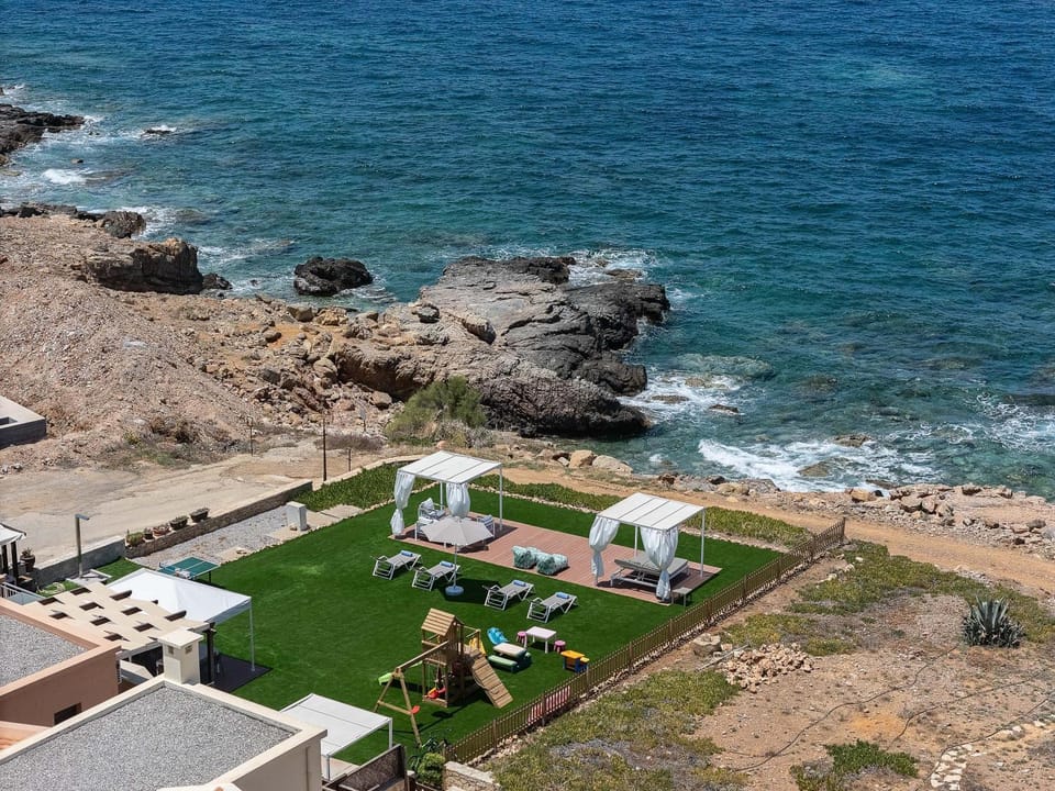 Day, Natural landscape, Bird's eye view, Beach, Sea view, sunbed
