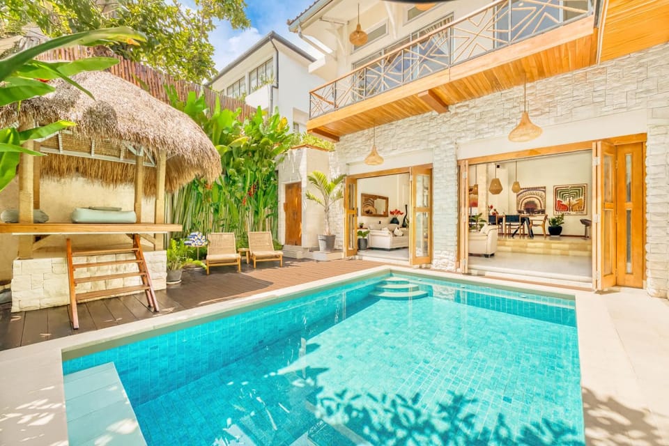Villa Inka - 6BDR with private Pool & Garden Villa in North Kuta