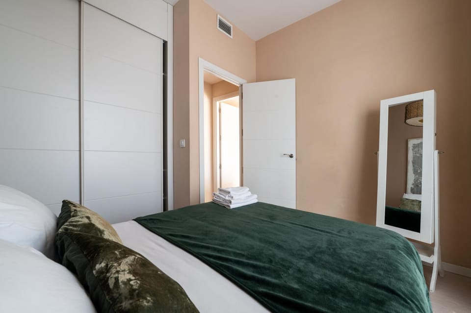 Bed, Photo of the whole room, Bedroom, towels, wardrobe