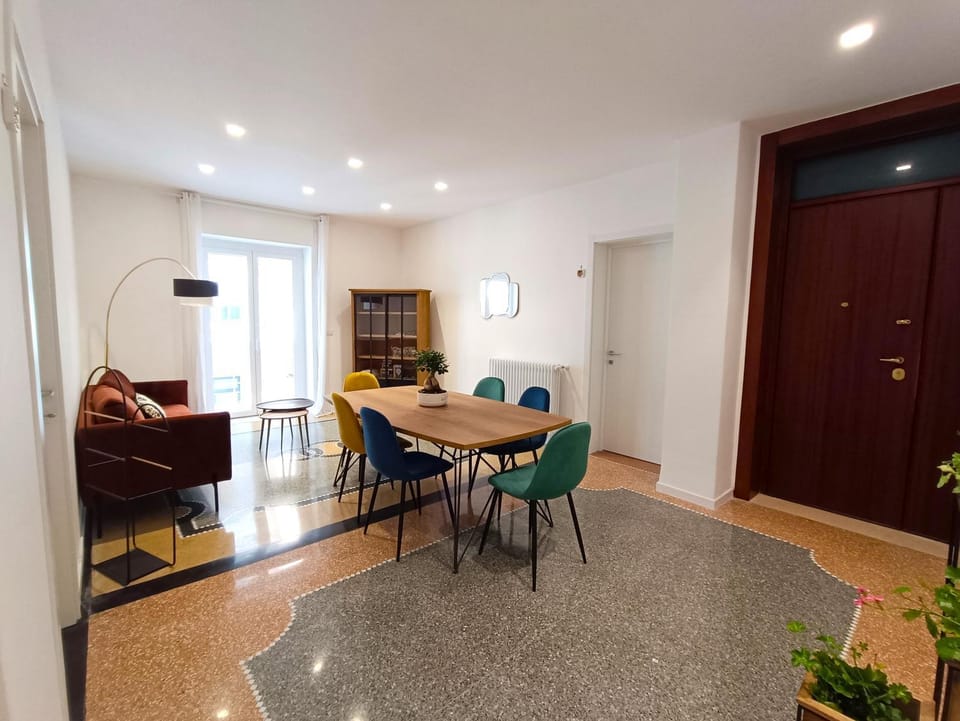 Communal lounge/ TV room, Seating area