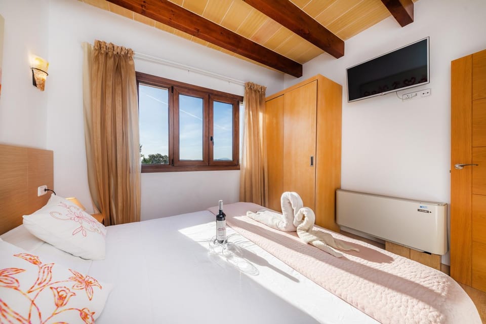 Property building, Living room, Bedroom