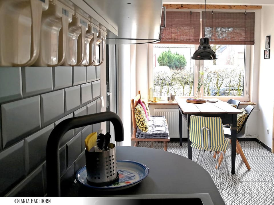 Kitchen or kitchenette, Dining area, kitchen