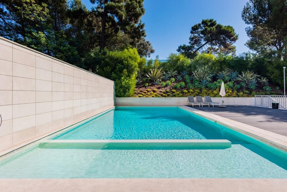 Santo Amaro Beach Apartment Apartment in Lisbon District