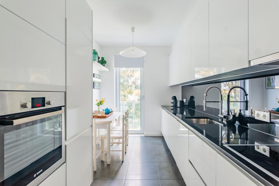 Santo Amaro Beach Apartment Apartment in Lisbon District