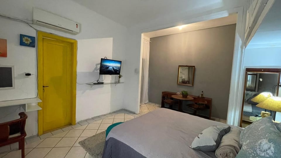 Communal lounge/ TV room, Bed, TV and multimedia, Photo of the whole room, air conditioner