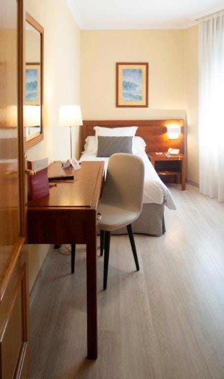 Hotel San Lorenzo Hotel in Santiago de Compostela