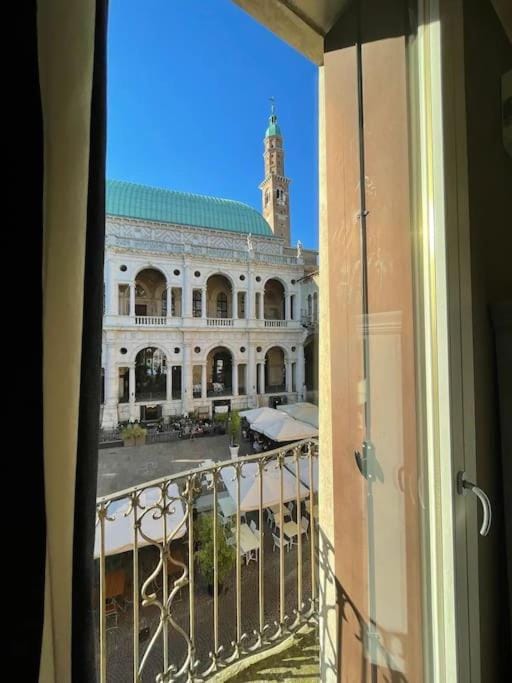 iHOMES-Luxury Junior Suite vista Basilica Palladio Apartment in Vicenza