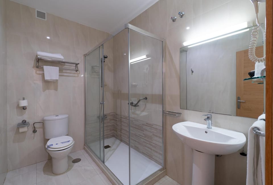 Shower, Bathroom