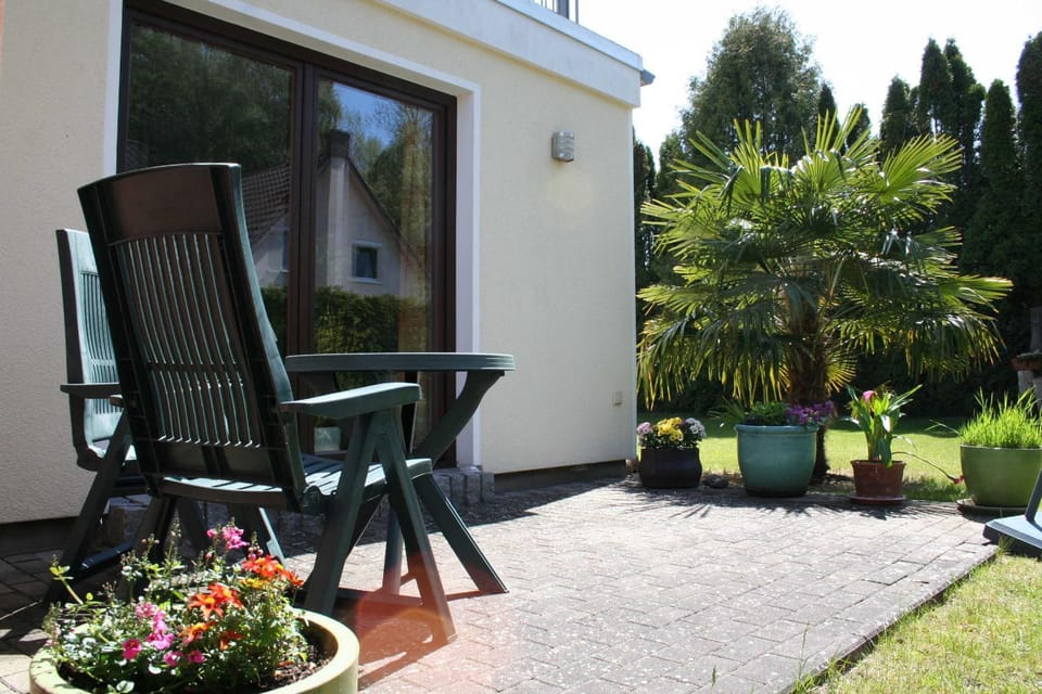 Garden, Garden view