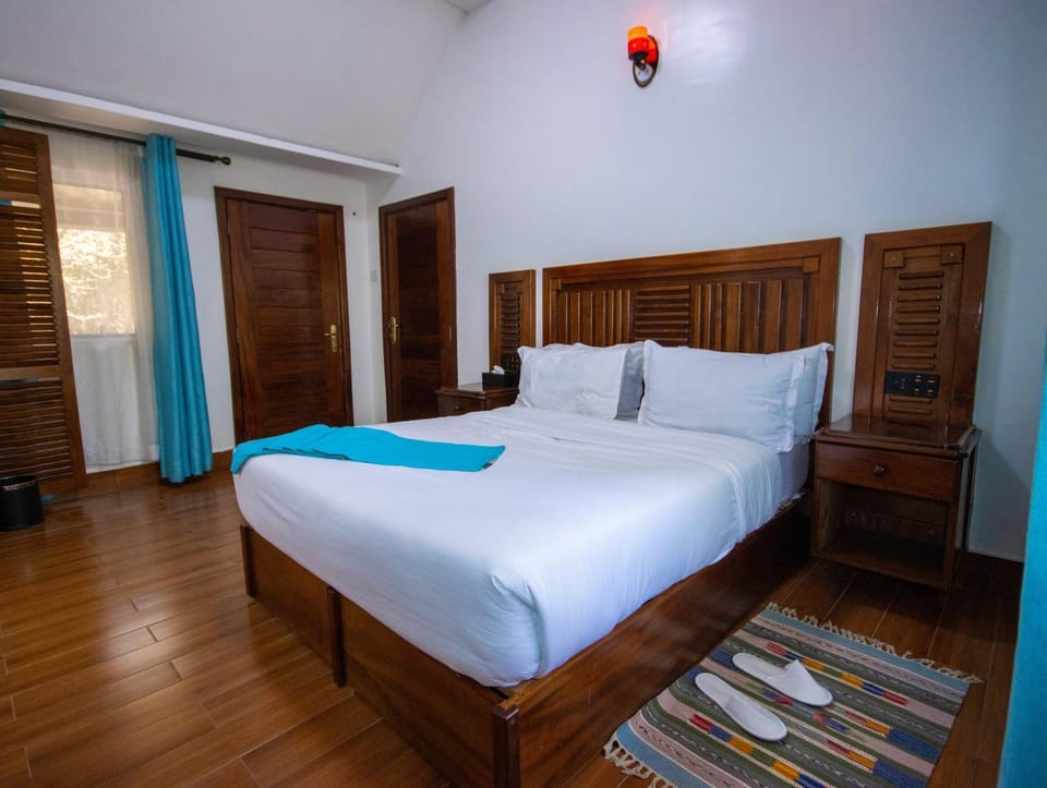 Olive Lake Elementaita Lodge Nature lodge in Kenya