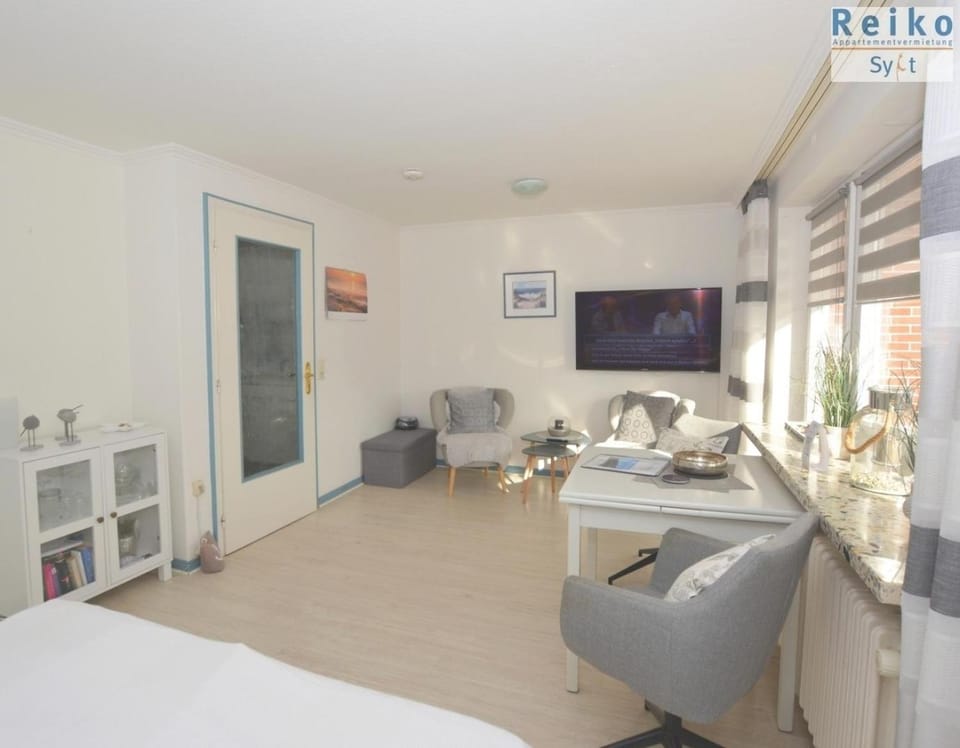 StrandFlucht, sehr Strandnah, im Herzen Westerlands, Balkon, 1 Zi Apartment in Westerland