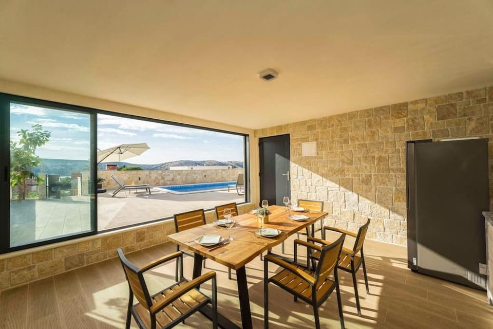 Villa Danijela, brand new villa with private pool Villa in Novalja