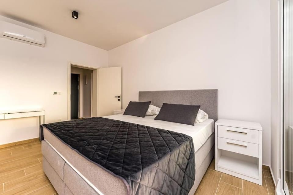 Villa Danijela, brand new villa with private pool Villa in Novalja