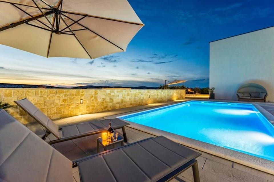 Villa Danijela, brand new villa with private pool Villa in Novalja