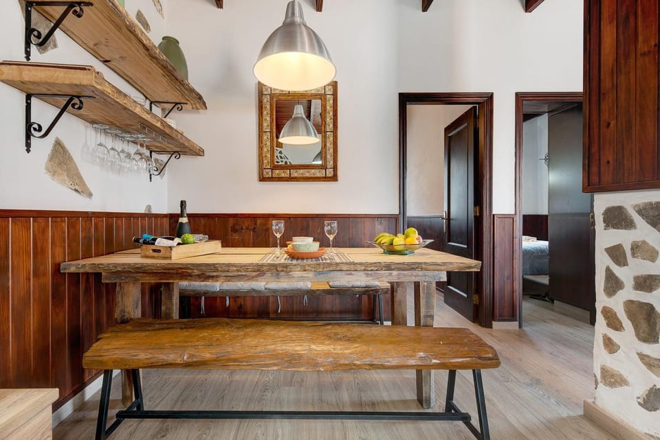 Property building, Kitchen or kitchenette, Living room