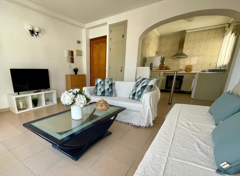 Living room, Lounge or bar