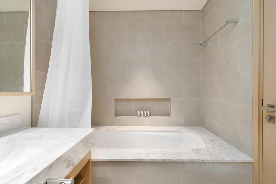 Bathroom, towels