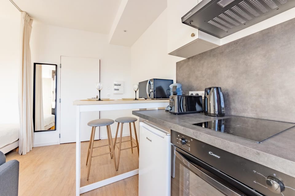 Coffee/tea facilities, Kitchen or kitchenette, minibar, pet friendly, stove, toaster