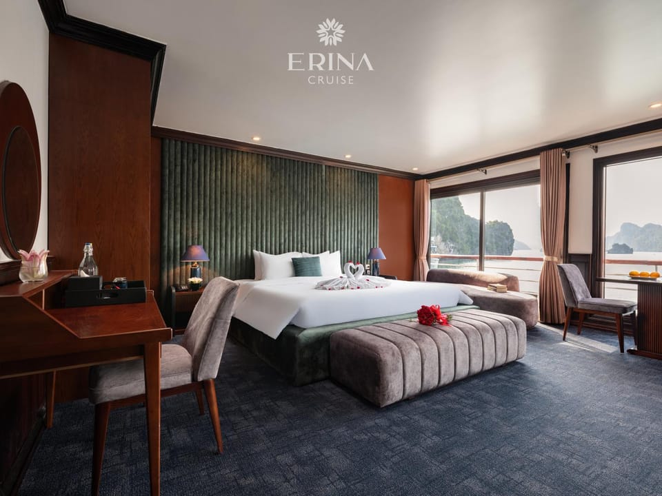 Bed, Living room, Bedroom