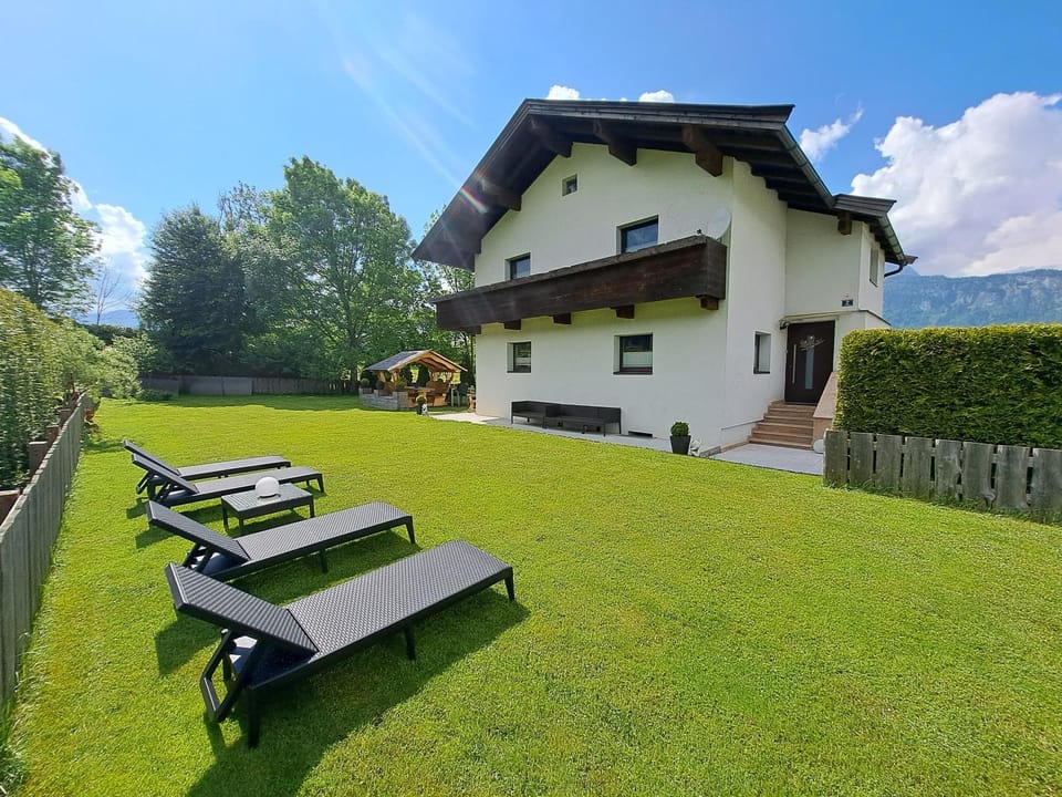 Property building, Garden