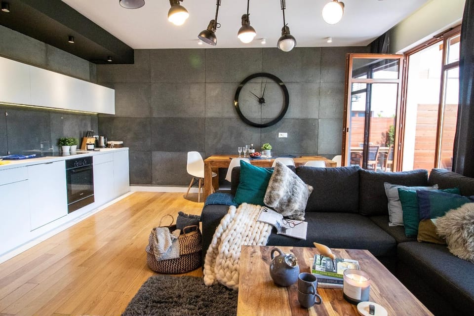 Kitchen or kitchenette, Living room