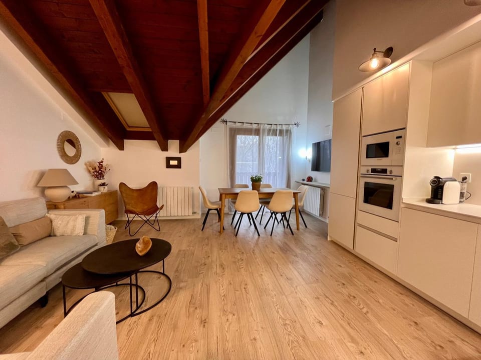 BPIRINEOS-Ibón Blanco Apartment in Benasque