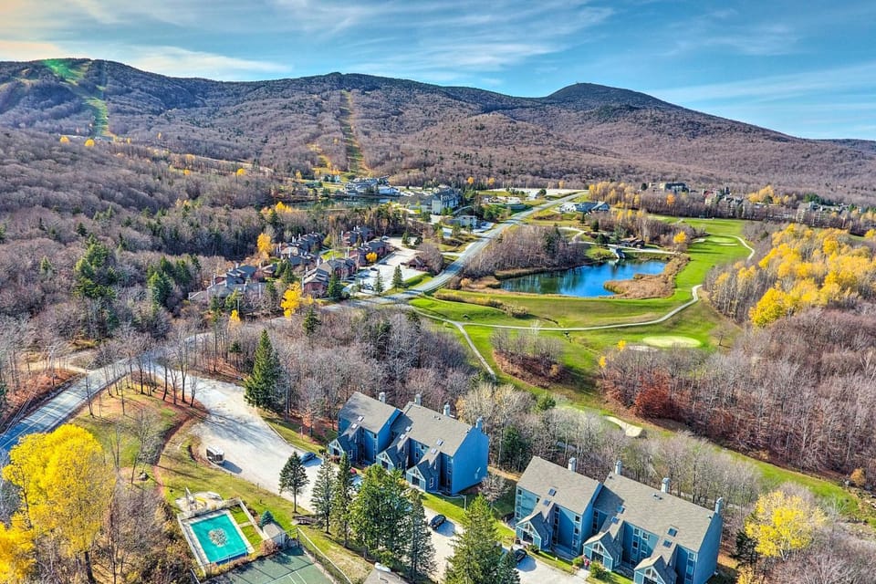 Ski-Home Trail: Updated Killington Condo House in Mendon