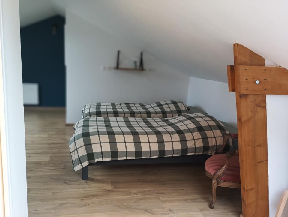 Chambre triple proche plage Vacation rental in Brittany