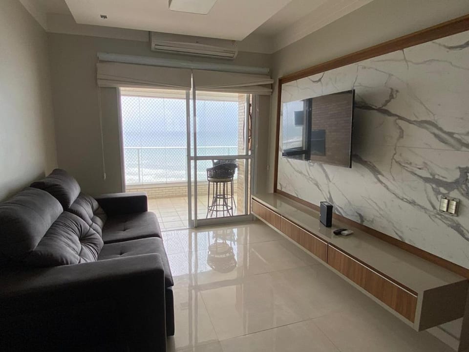 Lindo Apto Pé na areia Frente para Mar Apartment in State of São Paulo
