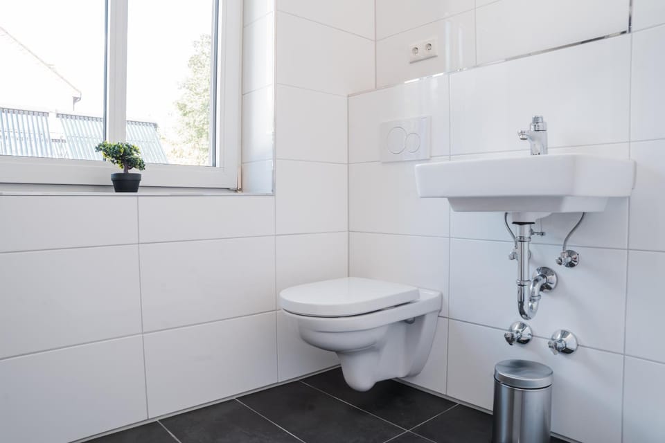 Toilet, Bathroom