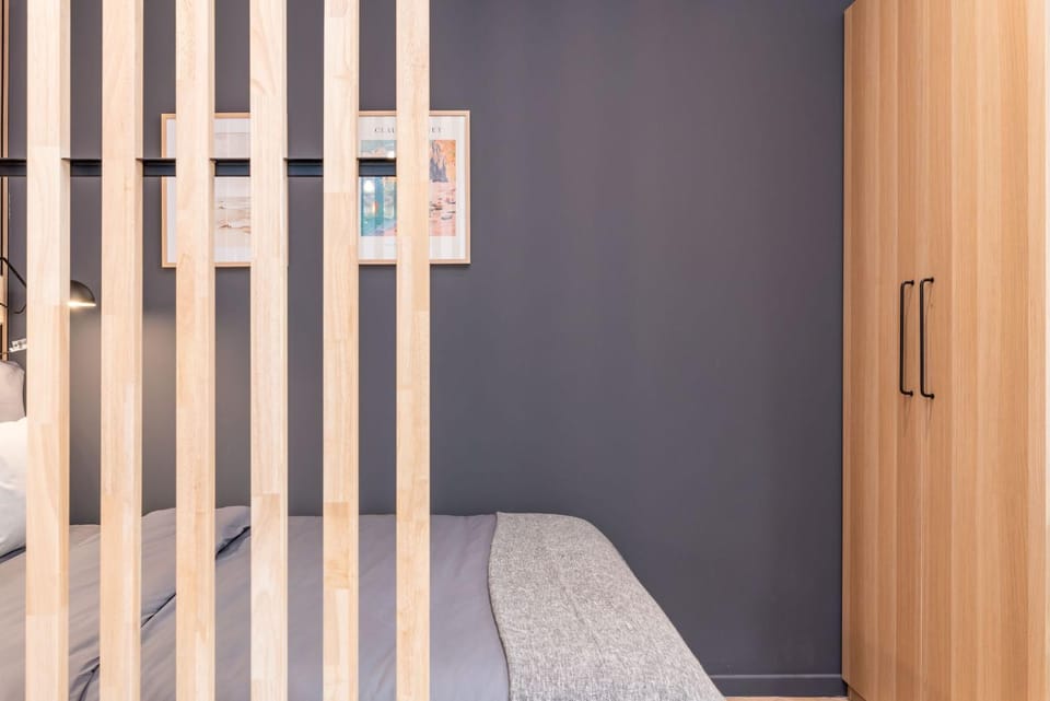 Bed, Photo of the whole room, Bedroom, wardrobe