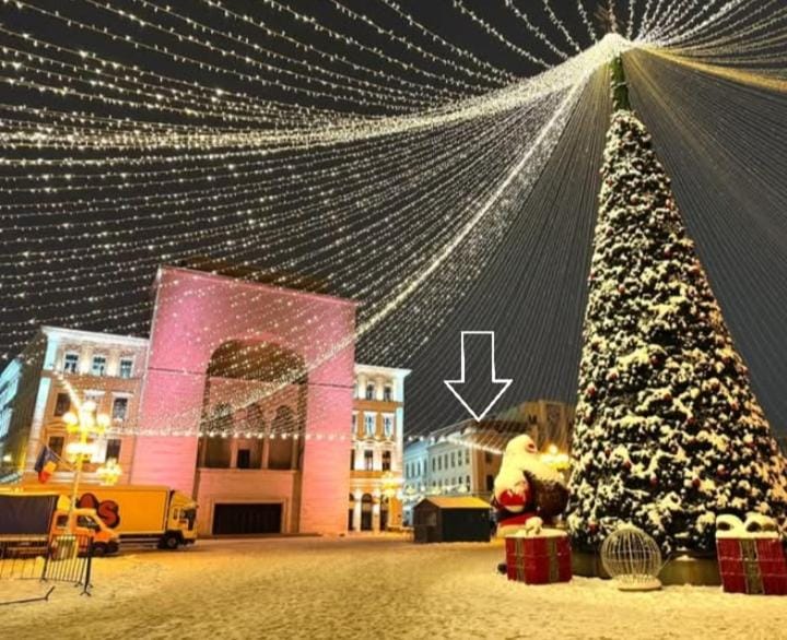 Property building, Night, City view