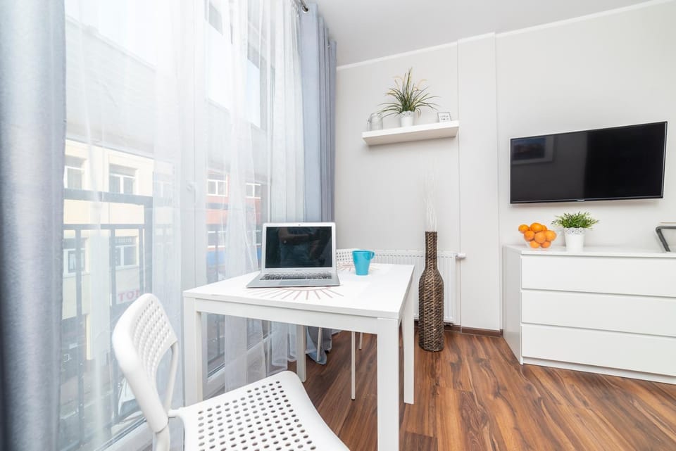 Dining area, hair dresser