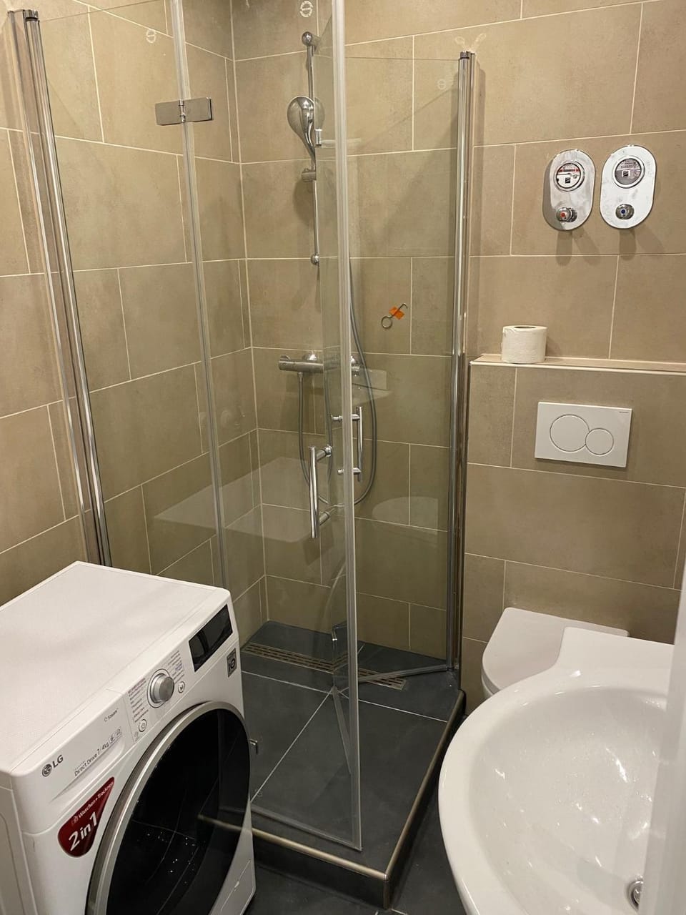 Shower, Toilet, washing machine