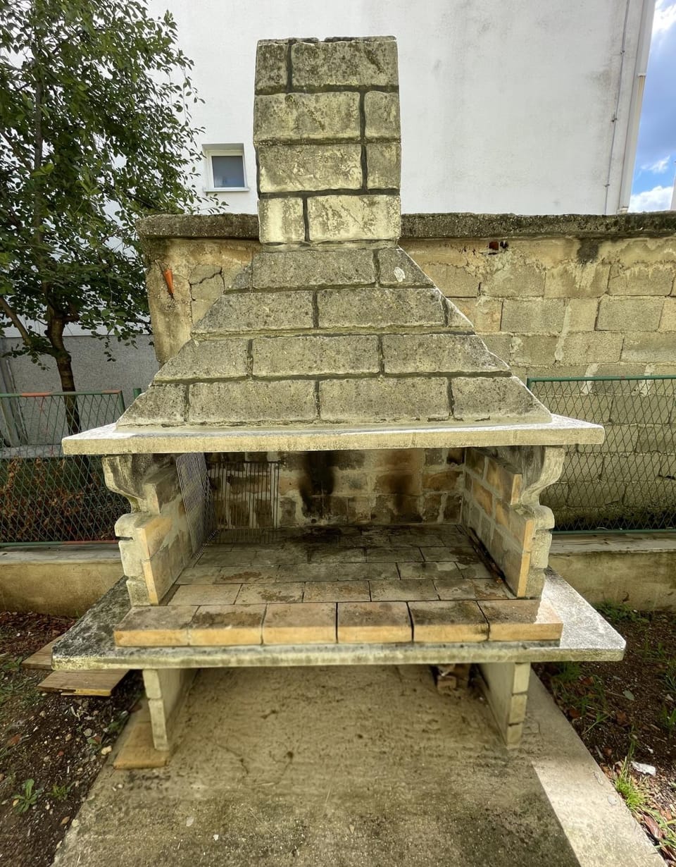BBQ facilities, BBQ facilities, Garden