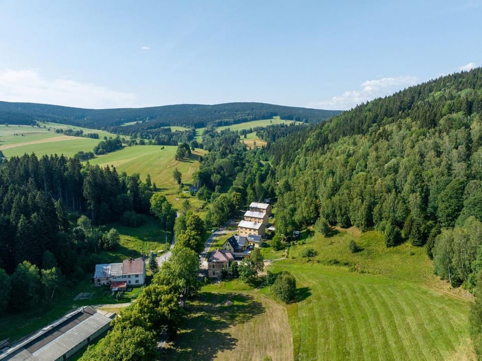 Property building, Bird's eye view