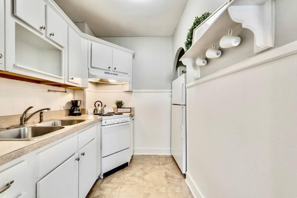 Global Cup The Belonging Flat on Lower-Greenville Ave Apartment in Dallas