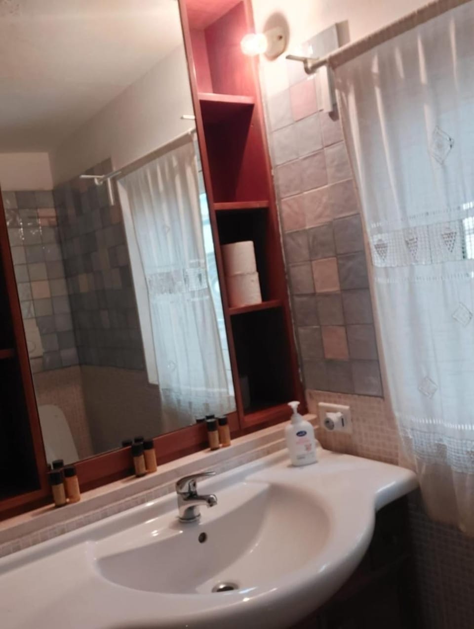 Benedetto Cairoli Guest House Bed and Breakfast in Bari
