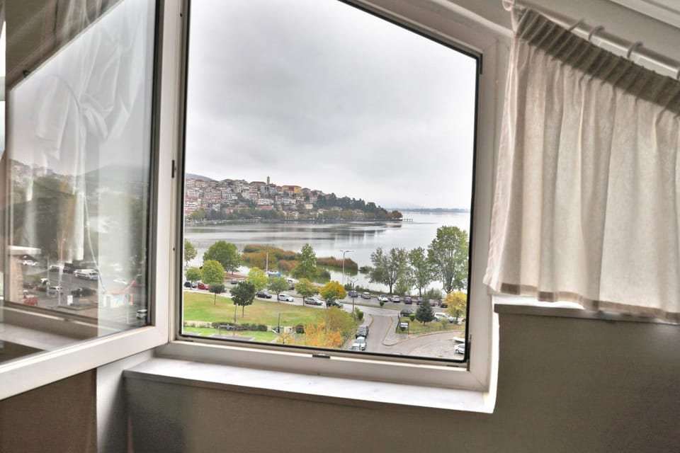 View (from property/room), City view, Lake view