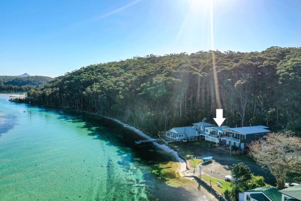 Burrill Lake Cottage House in Burrill Lake