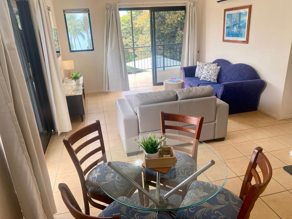 The Strand u15 Apartment in Townsville