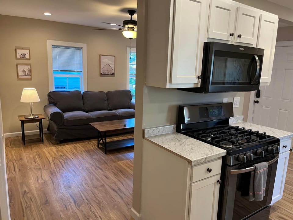 Wilson Two Bedroom House in Historic Loveland House in Ohio