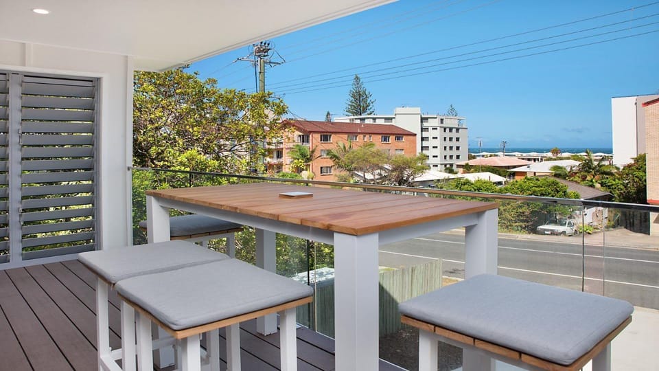 35 Moreton Parade Kings Beach QLD House in Kings Beach