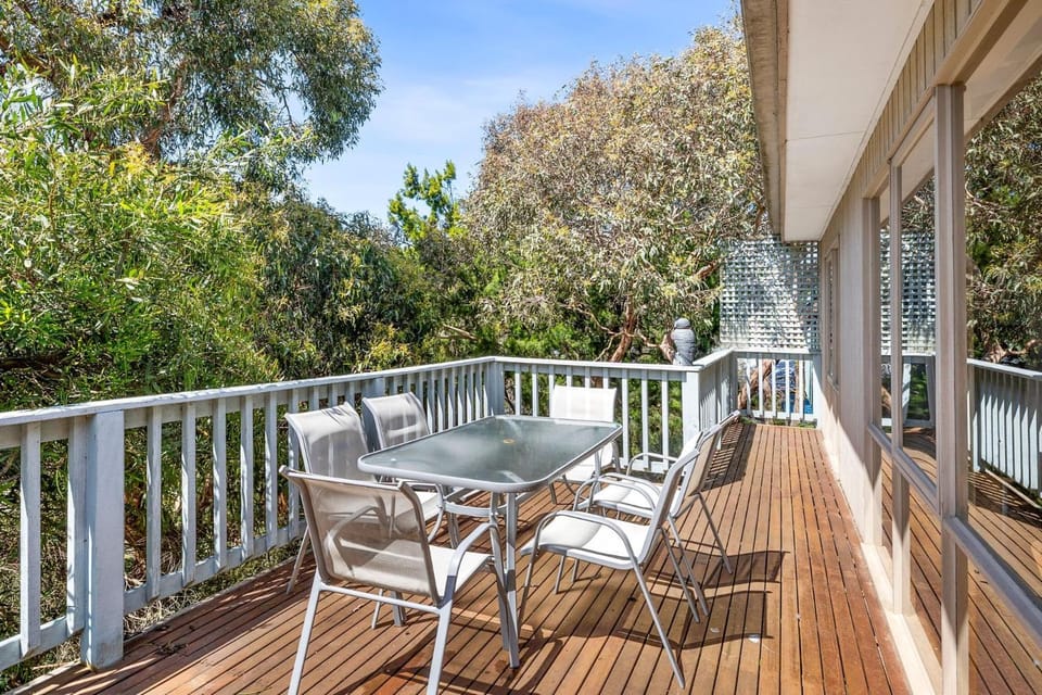 Oasis on Weir House in Anglesea