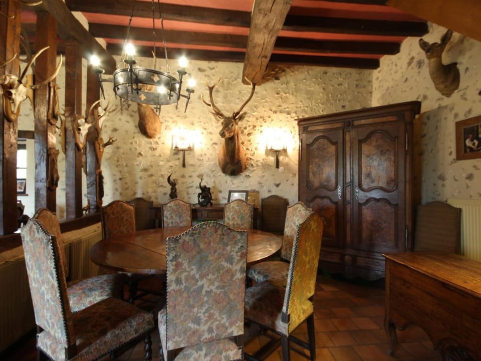 Gîte de chasse charmant avec animaux, cheminée, et jardin dans le Perche - FR-1-497-166 House in Normandy
